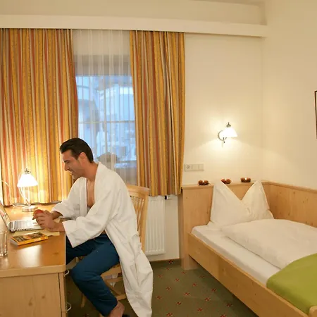 Hotel Garni Forelle Tux