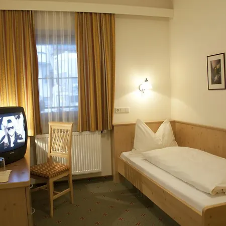 Garni Forelle 4* 턱스